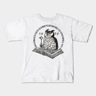 Vintage Look German Type Foundry Owl Design Kids T-Shirt